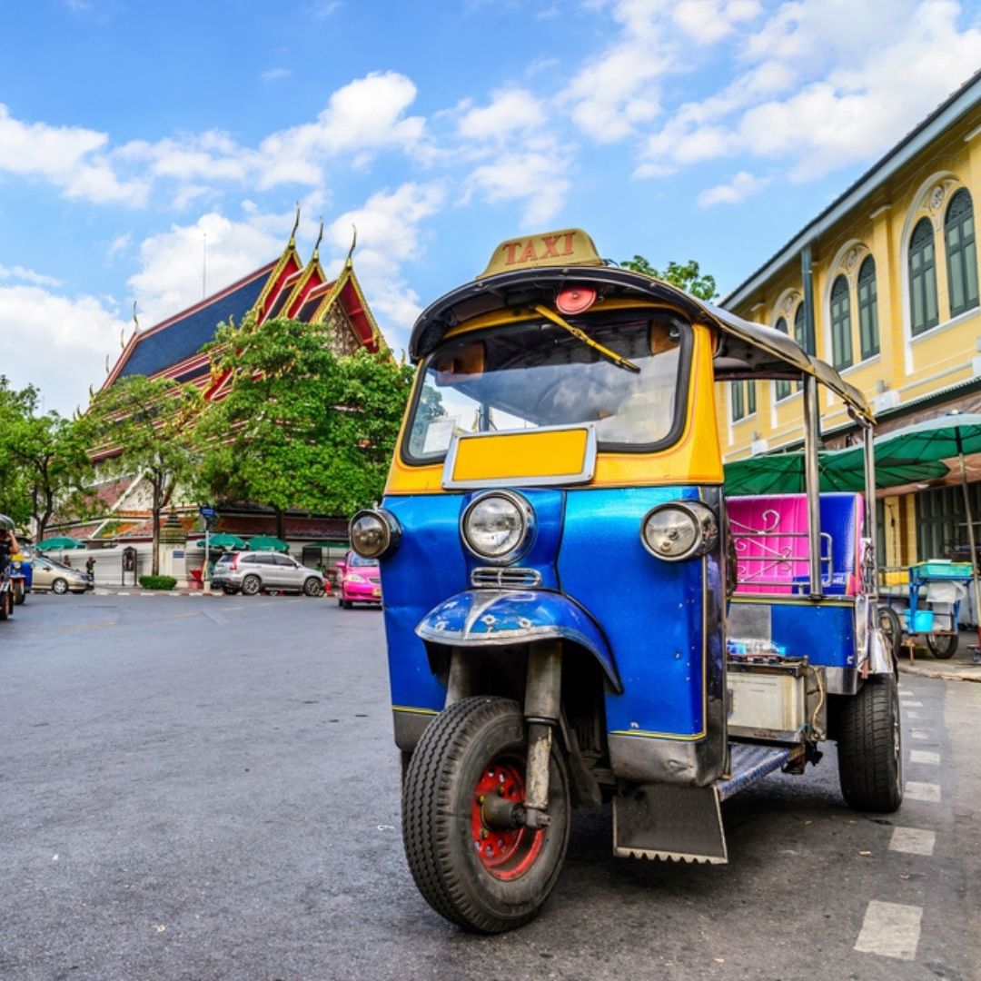 visiting-a-religious-sect-in-bangkok-sean-mcgrath